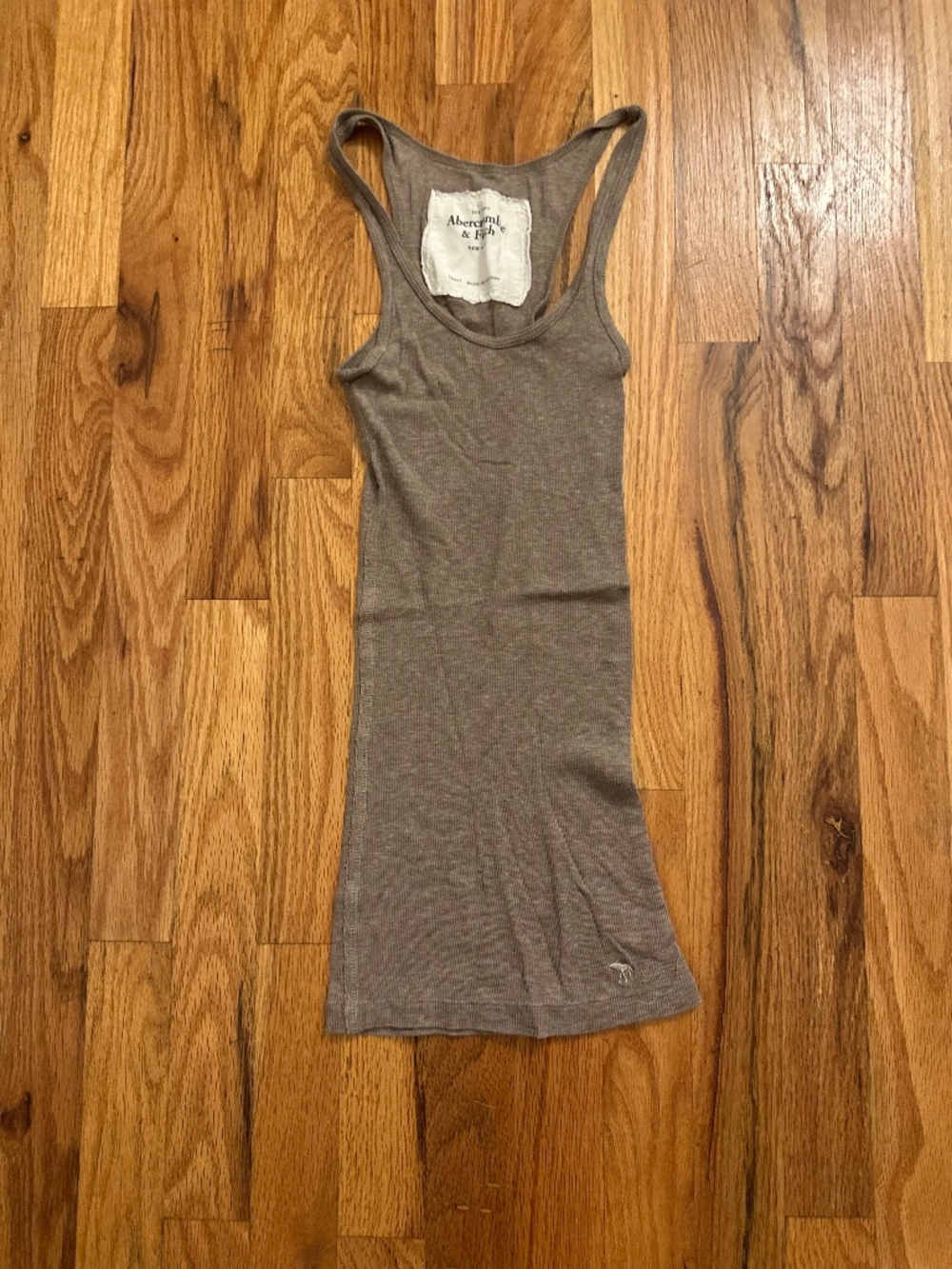 Abercrombie & Fitch Y2K Brown Ribbed Racerback Long Tank Top Small